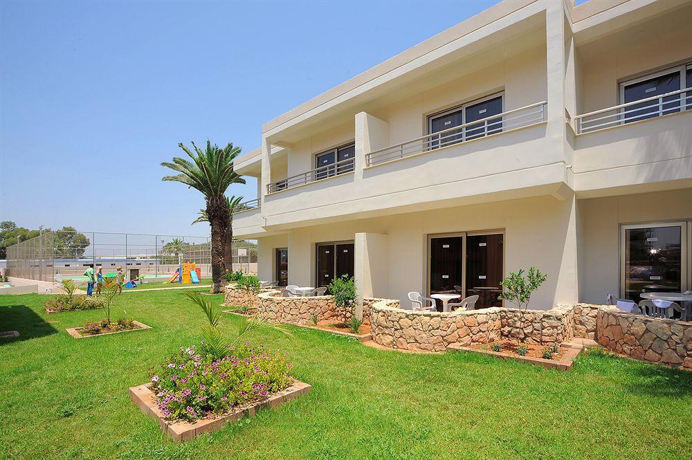 Euronapa Hotel Apartments ไอยานาปา ภายนอก รูปภาพ