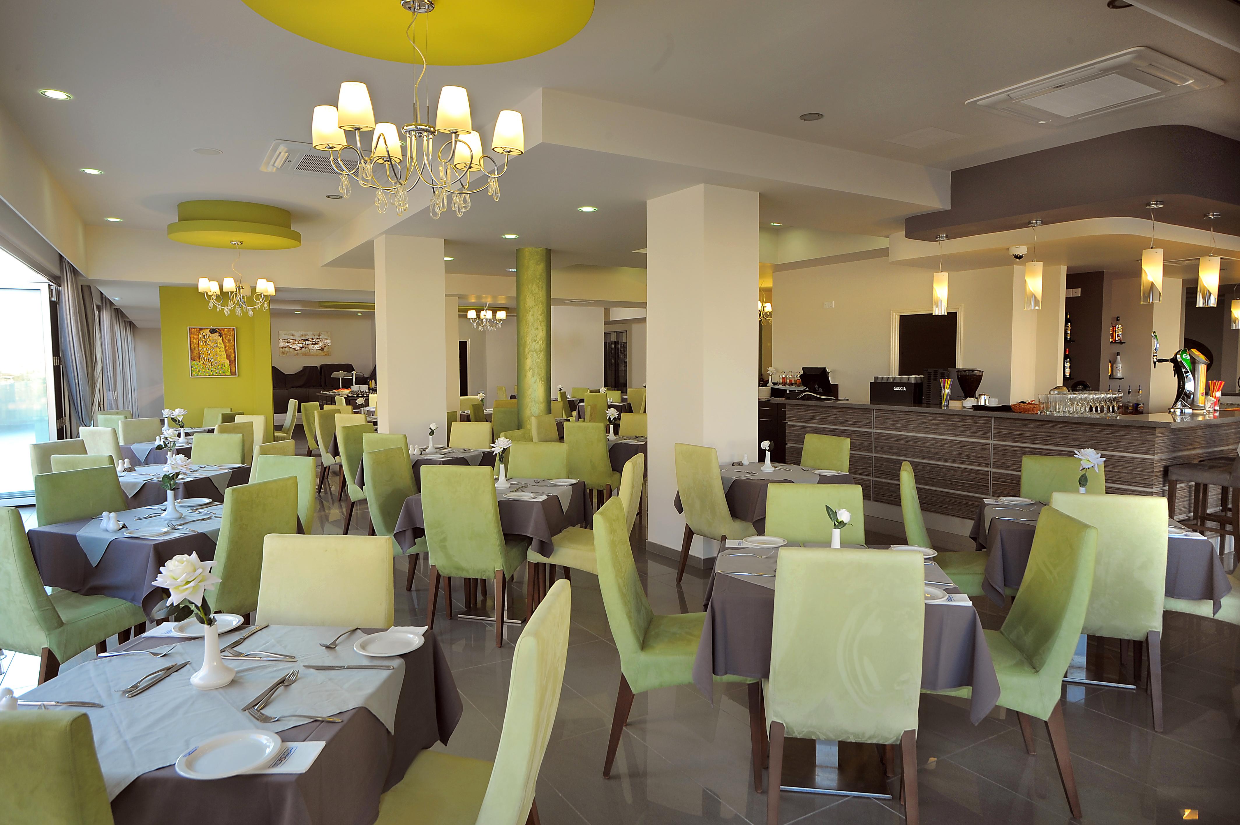 Euronapa Hotel Apartments ไอยานาปา ภายนอก รูปภาพ