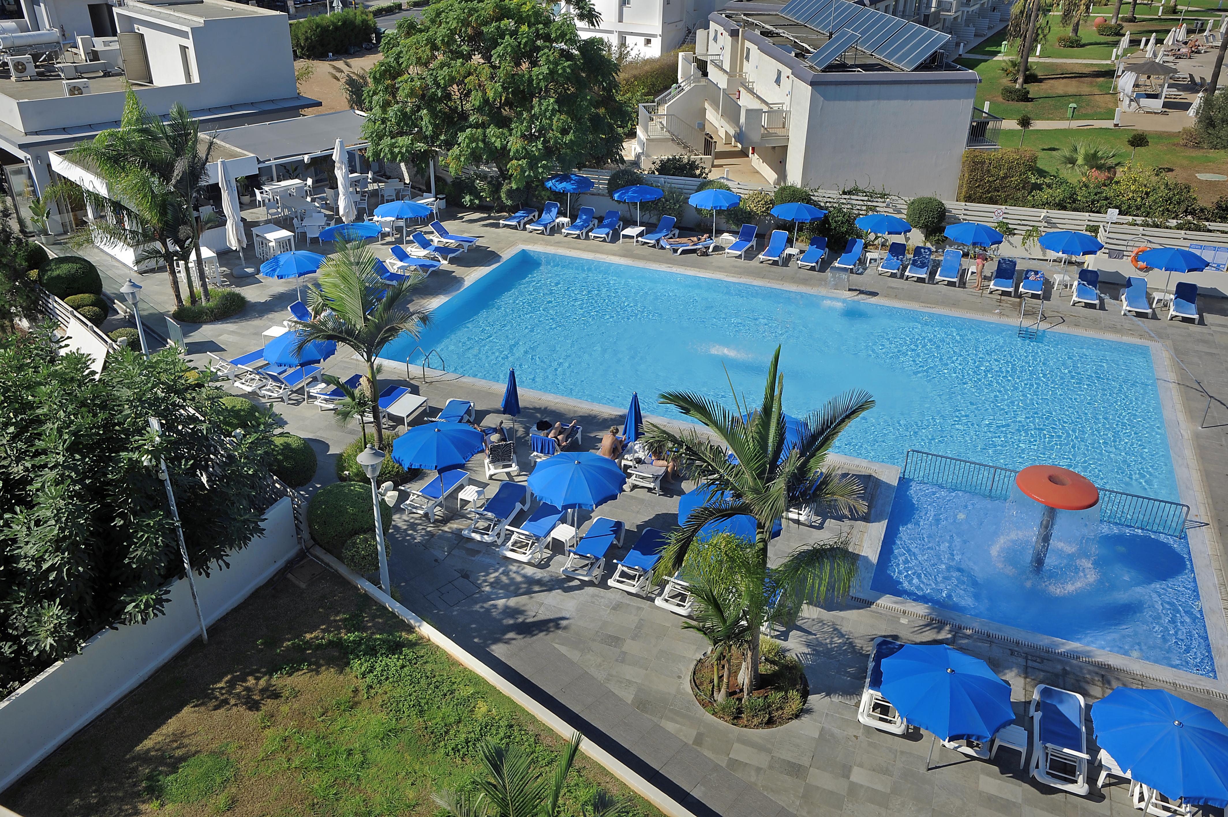 Euronapa Hotel Apartments ไอยานาปา ภายนอก รูปภาพ