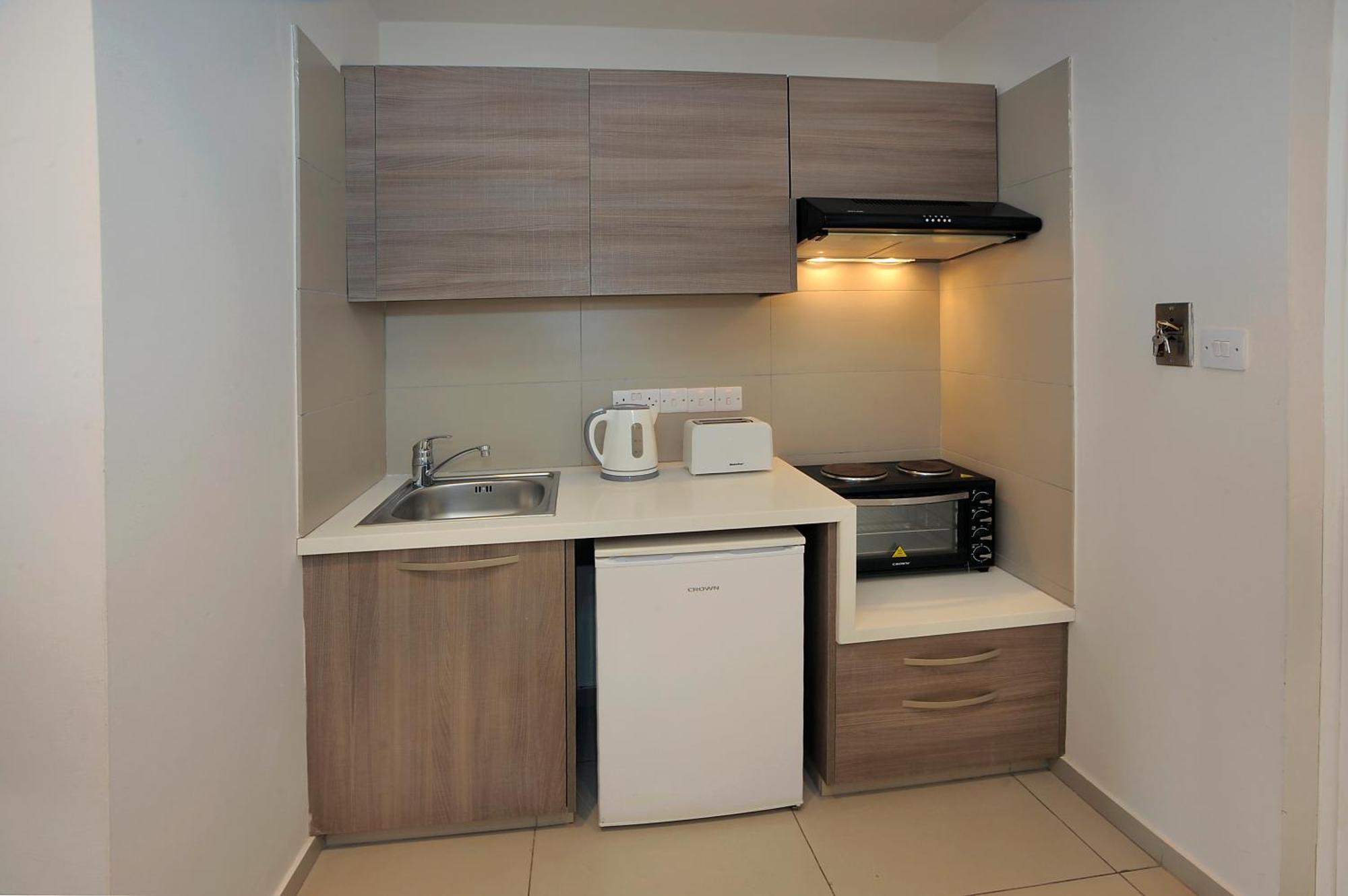 Euronapa Hotel Apartments ไอยานาปา ภายนอก รูปภาพ